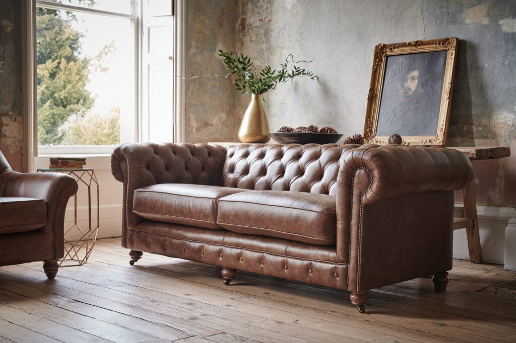 Luxury and Style: The Best Leather Sofas for Your Home